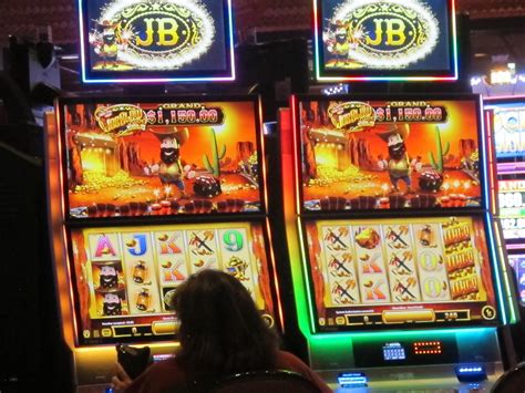Atlantic City casinos urge lawmakers to pass tax break bill.